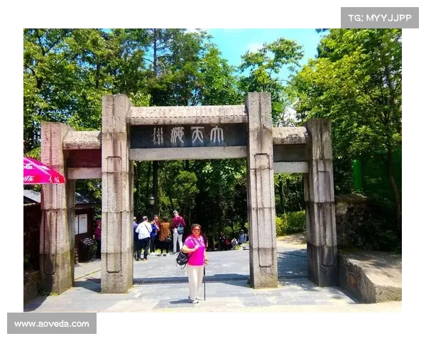 如何找到锦绣谷传送门的具体方法与技巧详解